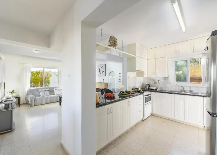 Fig Tree Bay Sea View , Jacuzzi Available April To October Βίλα