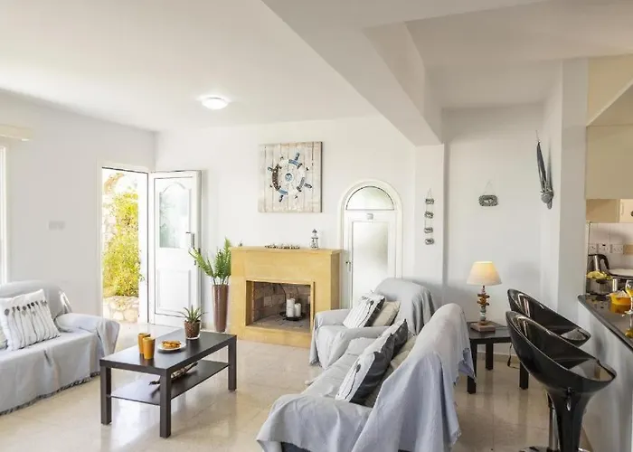 Fig Tree Bay Sea View , Jacuzzi Available April To October *